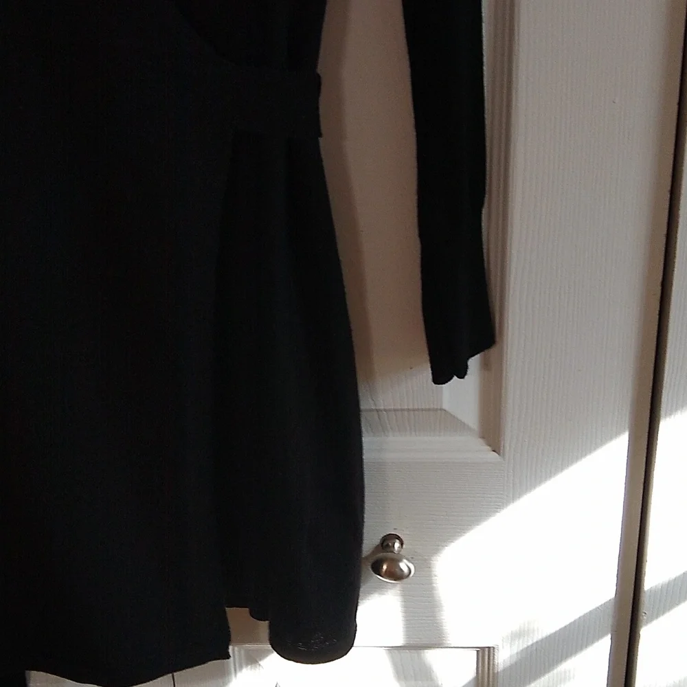 Express wrapped Cardigan 100 merino wool size small - Picture 4 of 11